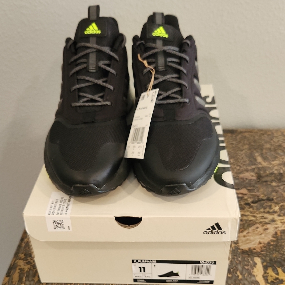 NWT X_PLRPHASE adidas Men's Black and Lime Athletic Shoes